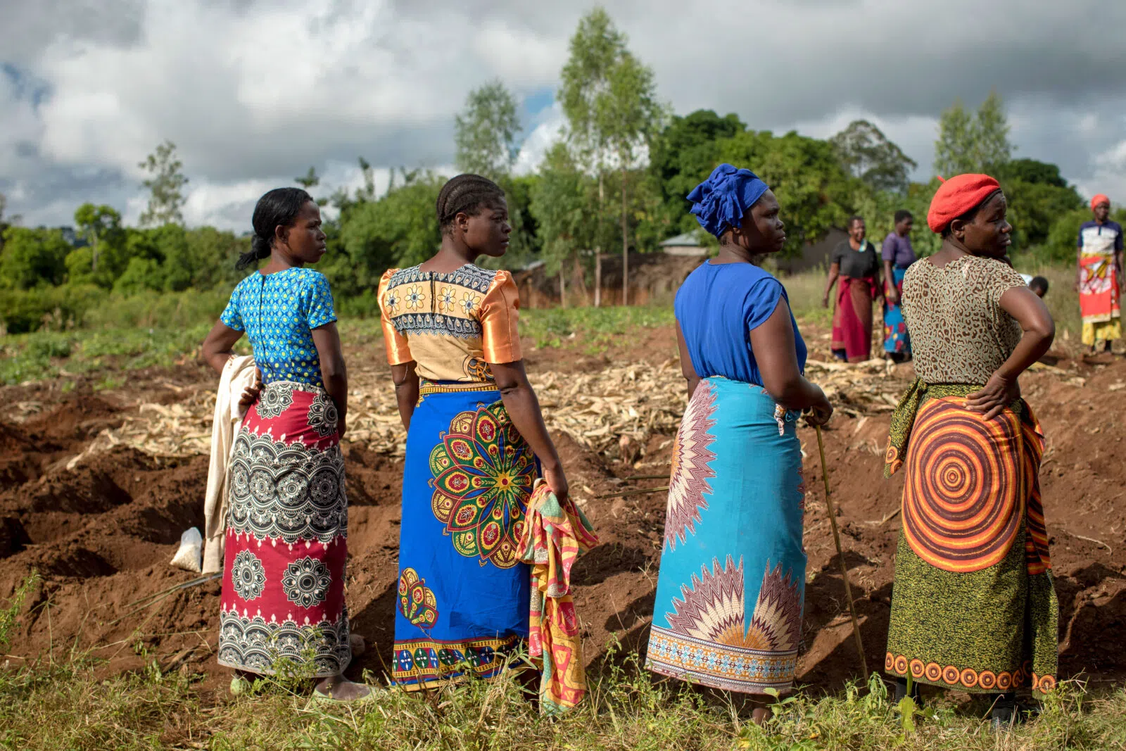 women  in coloful clothing